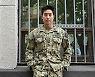 이근 "다음 달에 무릎 수술 받는다.. 걱정 말라, 곧 다시 날 것"
