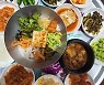 [맛있수다] 여러 식재료 어울려 '알록달록 보리밥' 상다리 휘청