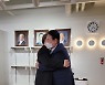 'I'm sorry our nation hurt you,' Yoon tells Lee Dae-jun's son