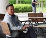 내년 최저임금 2차 수정안..노동계 1만90원 vs 경영계 9310원