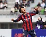 스페인도 벤투도 이승우를 본다
