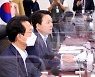與 "영끌족·자영업자 줄도산 직면.. 예대금리차 공시, 월별로 단축을"