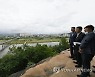 공주 제2금강교 방문한 최응천 문화재청장