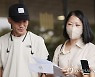 검찰, '서해 피살 공무원' 유족 7시간여 고발인 조사(종합)