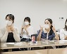 국립국어원 6월 수어 수업.."농인 관람객과 인사해요"