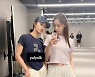 윤아·유리, 안무 연습실 여신美..소녀시대 완전체 기대↑[스타IN★]