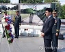 한국전쟁 참전기념비 찾은 한동훈 법무부 장관