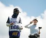 강지원 '푸른 하늘 배경으로'[포토]
