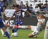 '체력 고갈' 울산 vs 'FA컵 탈락' 포항.. 올해 두 번째 '동해안 더비'서 격돌