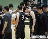 [JB포토] kt 오프시즌 훈련, 화이팅 외치는 KT 선수단