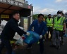 최재구 예산군수, 민선 8기 첫 일정 '환경미화원'