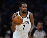 '메가톤급 충격' 듀랜트, 브루클린에 트레이드 요청..피닉스 또는 마이애미 보내달라(ESPN)