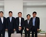 이복현, 증권사 애널리스트만나 70분간 '질문'.."공매도 규제 완화는요?"