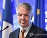 FINLAND POLAND DIPLOMACY