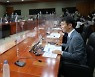 반대매매 완화 조치에 한숨 돌린 개미들, 공매도 불만은 여전