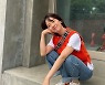 송지효, 누굴 보며 웃는 걸까..미소 천사의 자태 [리포트:컷]