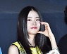 신시아, 자체발광 볼하트 [포토엔HD]