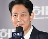 '헌트' 측 "이정재, 오늘(9일) '뉴스룸' 출연 취소..집중호우 우선 보도"[공식]