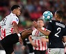 맨유, 확실히 노선 정했다..PSV 성골 유스 스타 데려온다