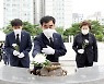 경기도의회 신임의장단, 현충탑 참배로 의정활동 돌입