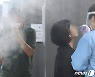 오후 9시 12만4845명 확진..전날 동시간 대비 6673명↓(종합2보)