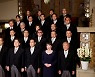 지지율 하락 日 기시다, 각료 19명 중 14명 교체 '대폭 개각'