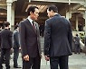 영화 '헌트' 리뷰, 감독 이정재의 성공적인 데뷔작