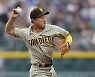 MLB 유격수 수비가 '탑하성'이라고? 기록은 향후 그 가능성을 말한다