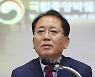 취임 소감 밝히는 윤성용 국립중앙박물관장