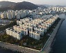 부동산 한파에 맥 못추는 재건축.. 부산 대장주 '삼익비치'도 두 달 새 2억 '뚝'