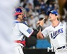 오승환-강민호 '승리의 세리머니' [MK포토]