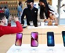 "불황? 아이폰14는 문제 없어"..애플, '역대급' 생산량 그대로 간다