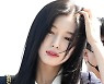 오마이걸 아린, '분위기에 빠져' [사진]
