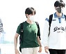 원어스 환웅, '멀리서도 봐도 잘생겼어' [사진]