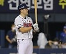 '분노의 오심' 참다참다 욕설까지..지금 1패 그만큼 치명적이다