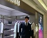 옥택연, 얼마나 비쌌길래..이제야 입은 명품슈트 "마침내"