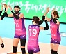 [현장 S코어북] '연경언니 IS BACK'..'코로나 악재' 흥국생명, 기업은행에 3-1 승리