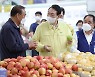 한 달 만에 배추 60%, 무 45% 뛰었다..8월 물가 '초비상'