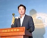 이준석, 尹 직격 "당의 위기가 아니라 대통령 지도력의 위기"(종합)
