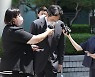 [사설] 여론 악화에 이명박·김경수 제외한 尹 첫 사면