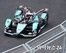 [포토]미치 에반스, 우아한 코너링