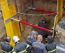 땅굴 파 은행 털려다 빗물 '땅꺼짐'에 그만..구조 뒤 체포된 이탈리아 남성