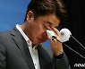 눈물 보인 이준석 "윤핵관과 싸울 것"..창당? 향후 행보는