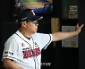 두산 김태형 감독 "위보다 아래가 더 신경 쓰인다"[스경X현장]