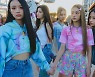 하이브 주주들 '방긋'..주가 점프하게 만든 역대급 신인 '뉴진스' [연계소문]