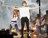 [포토]강나니엘, 단독 콘서트 환영합니다