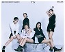 ITZY, 식지 않는 '스니커즈' 열풍