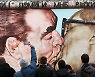 베를린 장벽 '형제의 키스' 러시아 화가 별세
