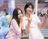 SKT, 갤럭시Z폴드4·플립4 16일부터 예약 판매