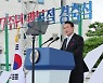'선 비핵화' 원칙만 되풀이..대북 군사·정치 구상 안 밝혀[윤 대통령, 광복절 경축사]